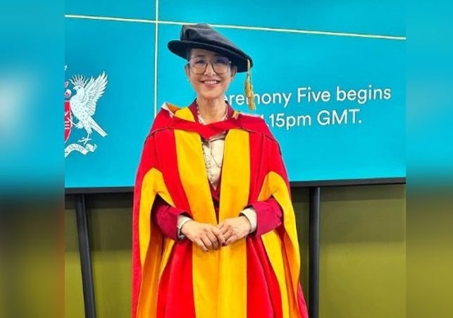 Manisha Koirala gets honorary doctrate honour