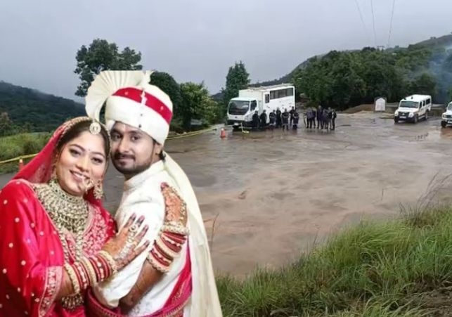 Murder Scene recreated of raja raghuvanshi